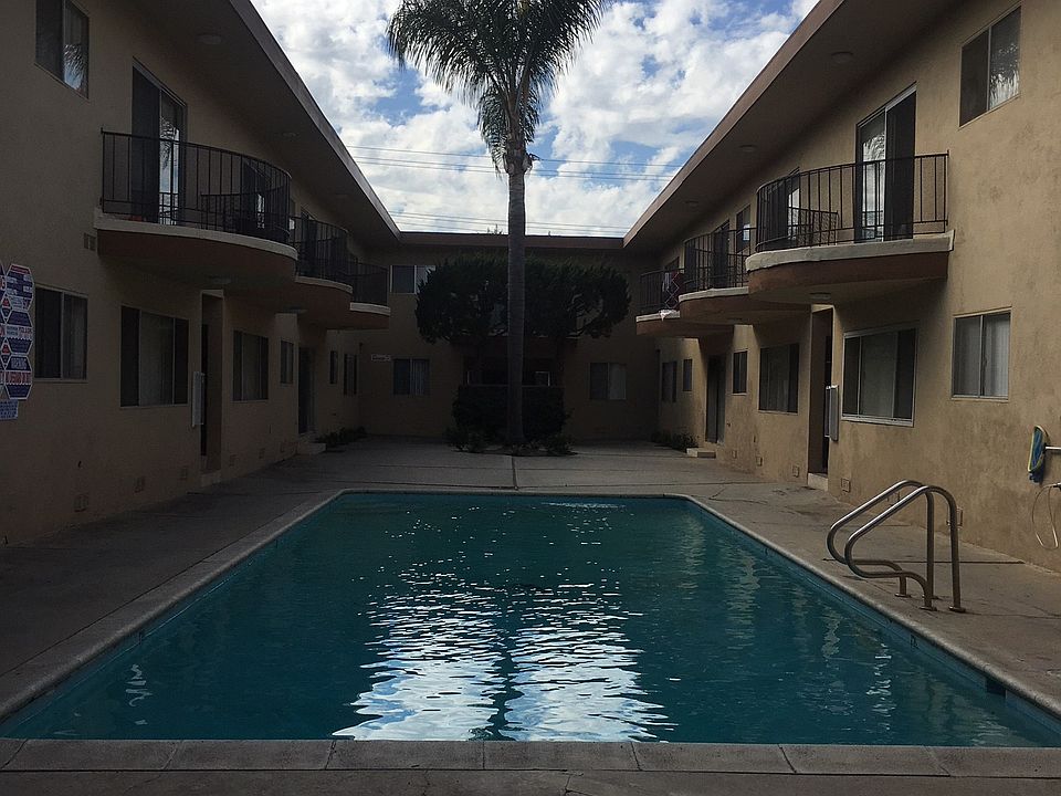 1st image of 1000 Larch St #1B-1Ba