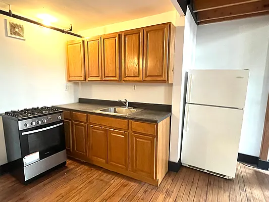 Rented by Nooklyn NYC LLC | media 32