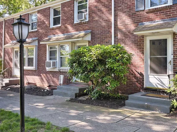 230 Lafayette Pl APT 1B, Englewood, NJ 07631