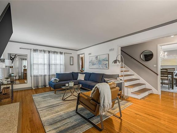 3rd image of 1201 W 76th St
