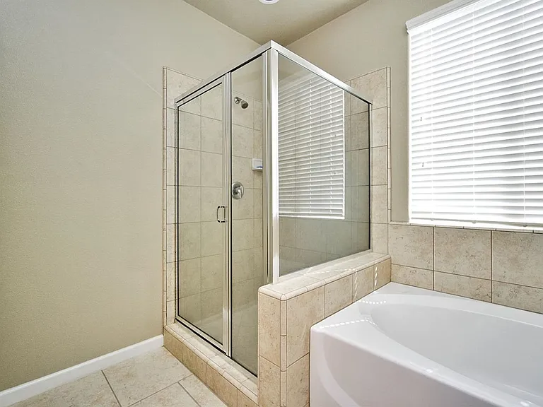 3742 Pontiac Ave — Photo 17