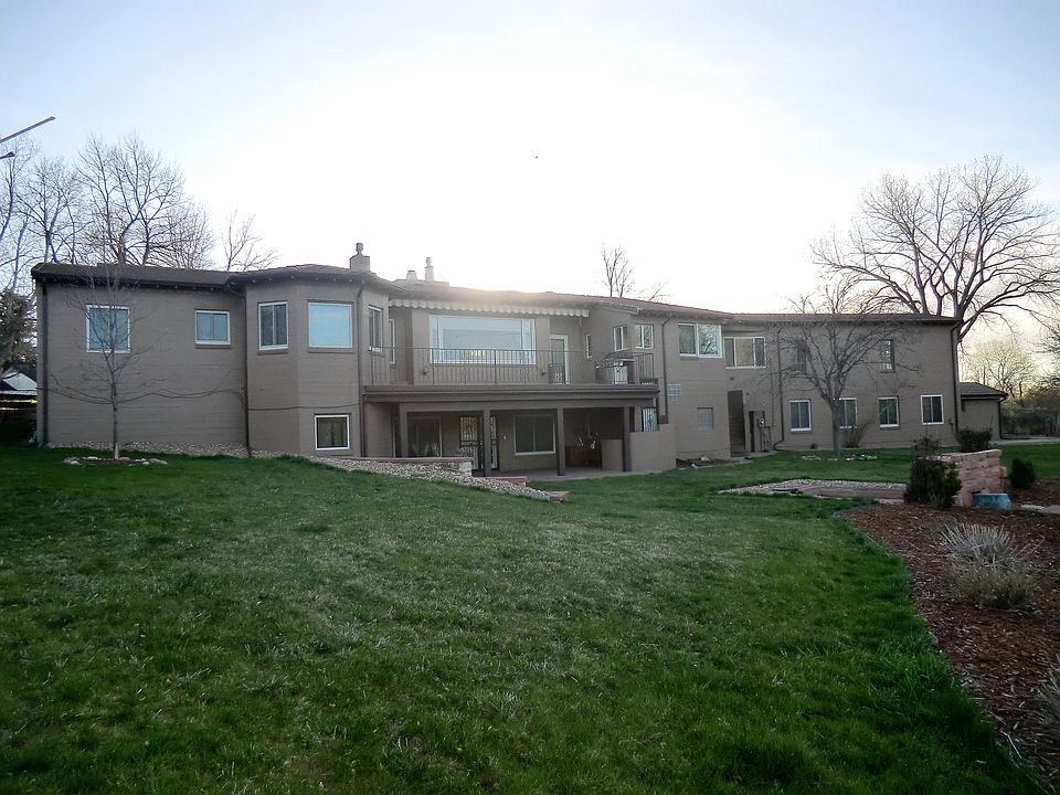 Sprawling 3 acre estate 