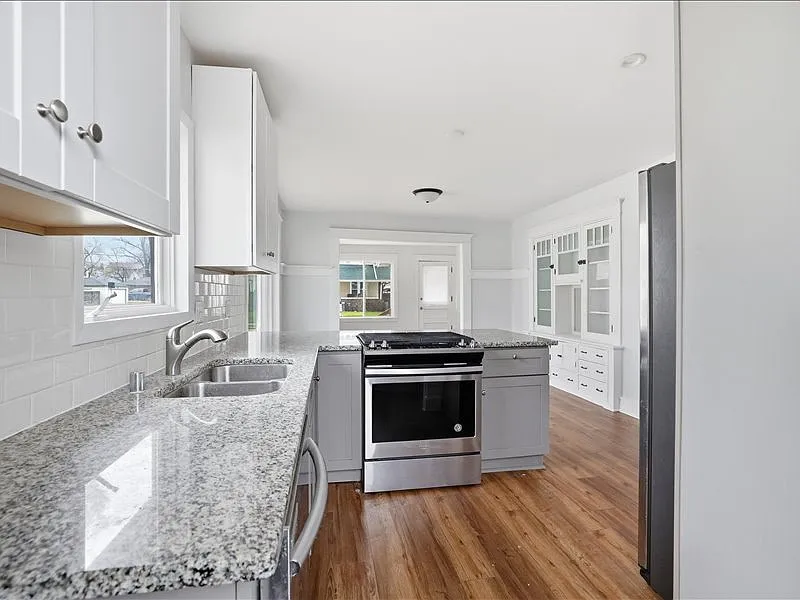 3 bed, 1546 sqft, $1,100 — Photo 3