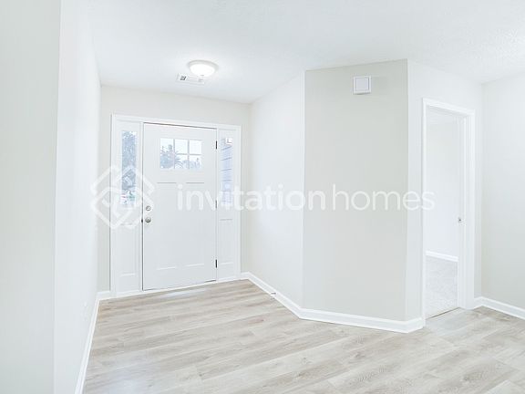 3rd image of 3553 Plantation Pl