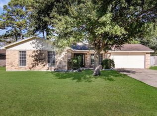 10015 Pinehurst St, Baytown, TX 77521
