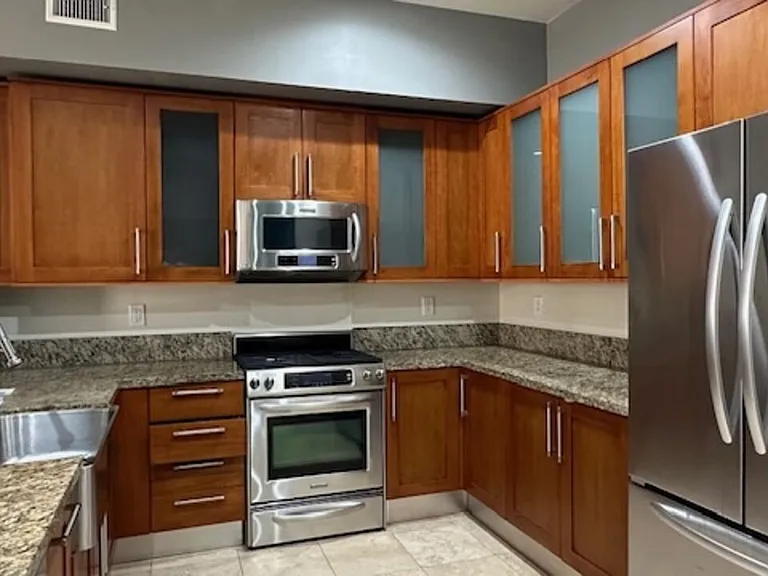 2020 Holly Dr #14 — Photo 11
