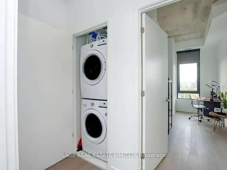 2720 Dundas St W #801 — Photo 11