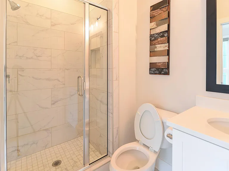 5 Seawell Ave #105 — Photo 6