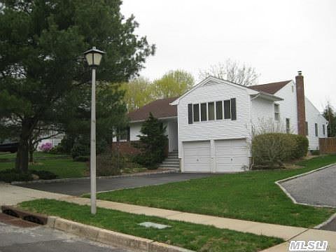 2nd image of 48 Hilden St