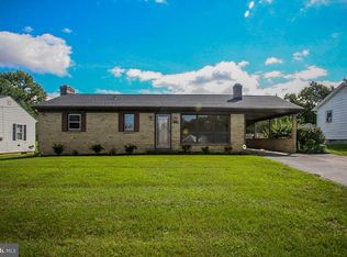 424 Sycamore Ln, Martinsburg, WV 25401