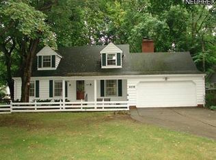 4439 Martin Dr, North Olmsted, OH 44070
