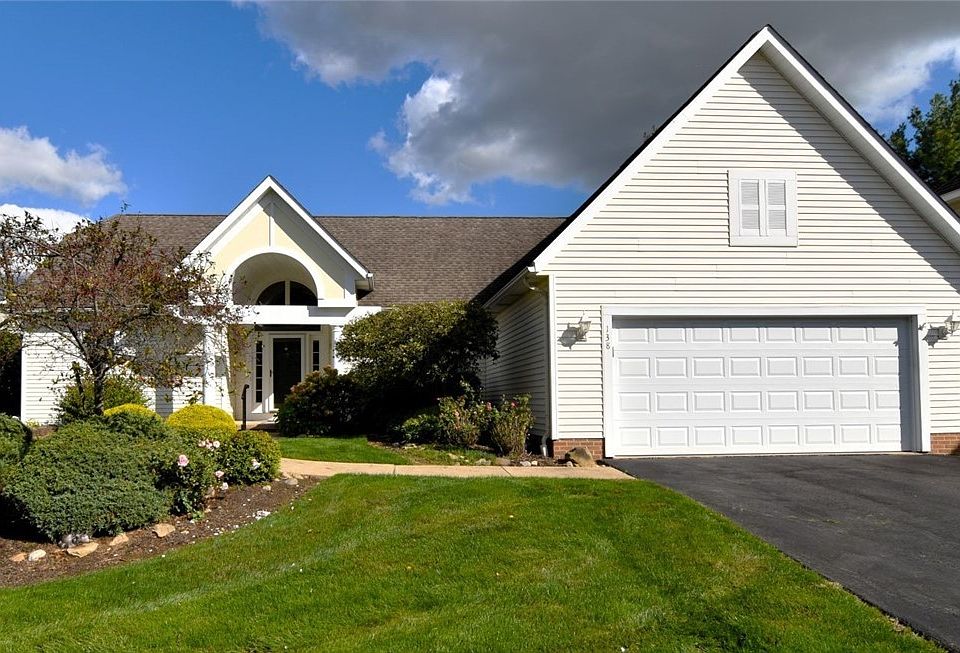 1st image of 138 Bay Hill Dr