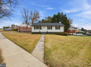 11901 Rocking Horse Rd, Rockville, MD 20852