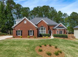 5834 Saint Miles Dr, Buford, GA 30518