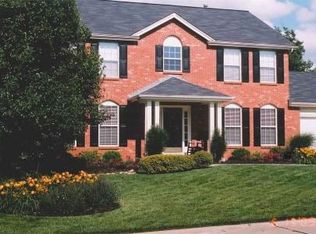 7334 Little Oaks Dr, O'Fallon, MO