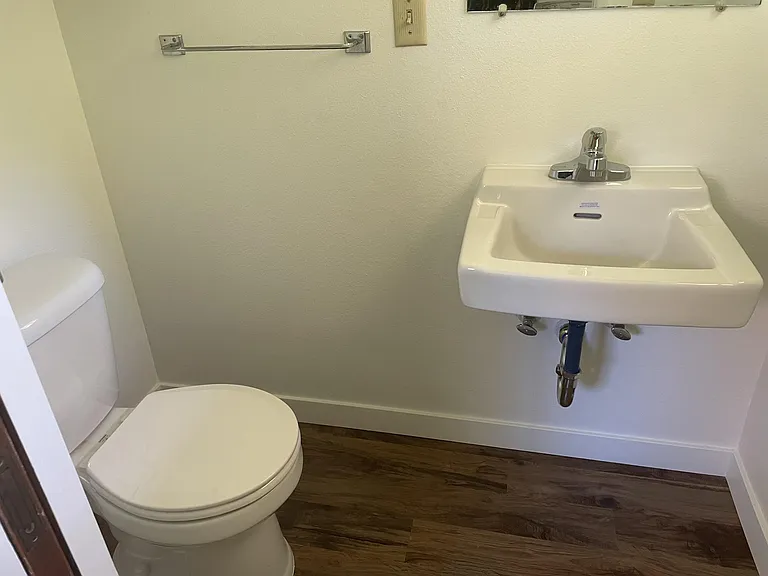 9540 SE Cedar St — Photo 12