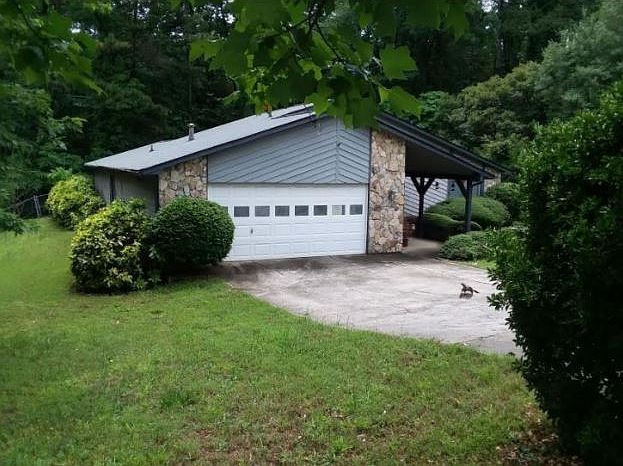 2nd image of 1119 Hillcrest Ct