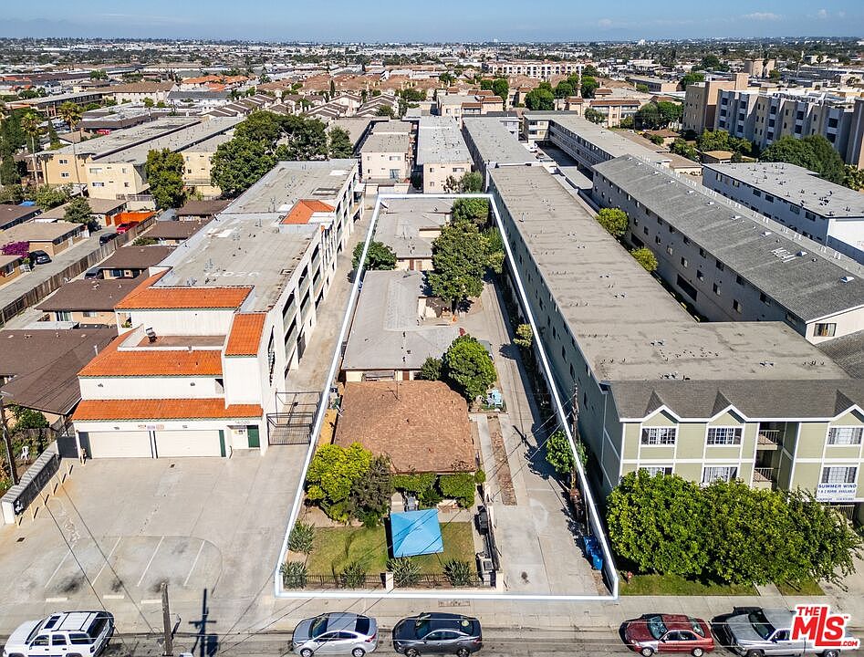 1st image of 14026 Yukon Ave