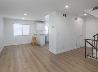 19230 Wyandotte St UNIT 15, Reseda, CA 91335