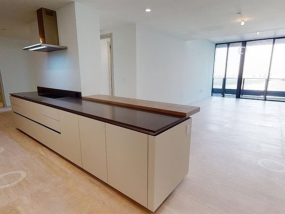 2nd image of 1000 Brickell Plz #5603
