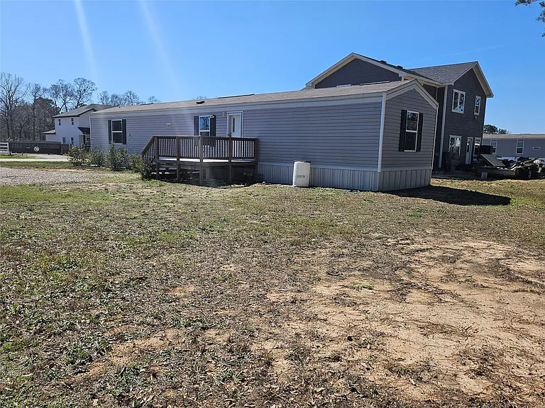 16299 Crockett Martin Estates Dr — Photo 2