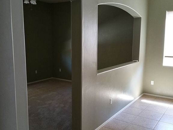 Bonus Room & Breakfast Nook