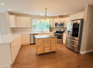 249 Cooper Hill Road, Nottingham, NH 03290