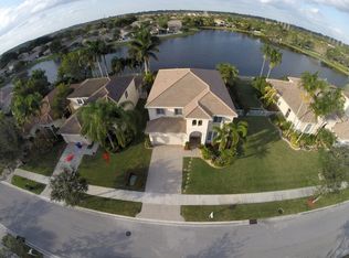 19433 SW 68th St, Fort Lauderdale, FL 33332