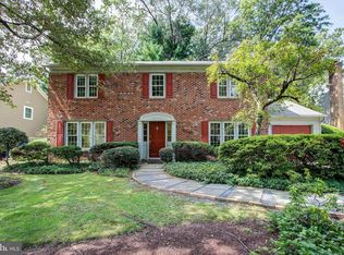 10620 Democracy Ln, Potomac, MD 20854