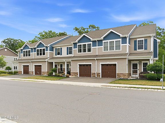 3rd image of 17 Arden Drive