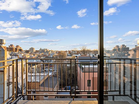 3rd image of 264 Pacific St APT 3C