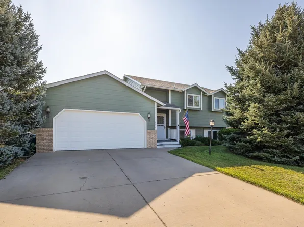 1316 Copperdale Dr, Rapid City, SD 57703