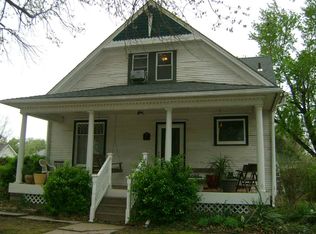 128 S 8th St, Conway Springs, KS 67031