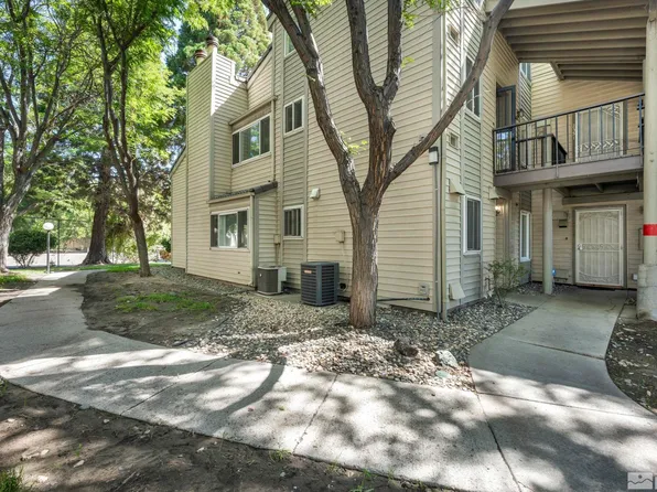 2349 Roundhouse Rd, Sparks, NV 89431