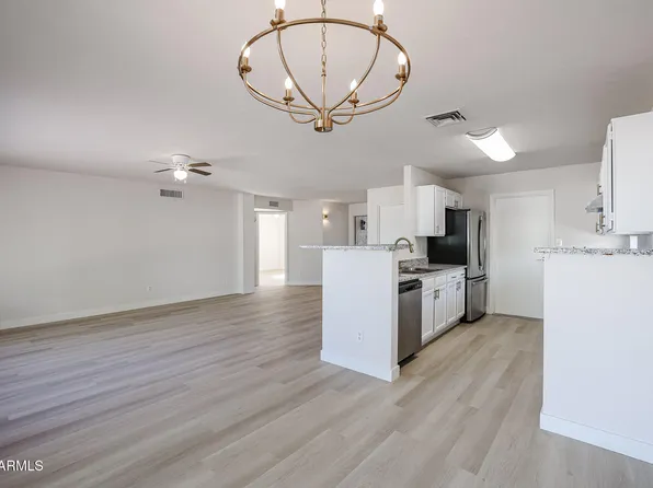 5604 W WHITTEN Street, Chandler, AZ 85226