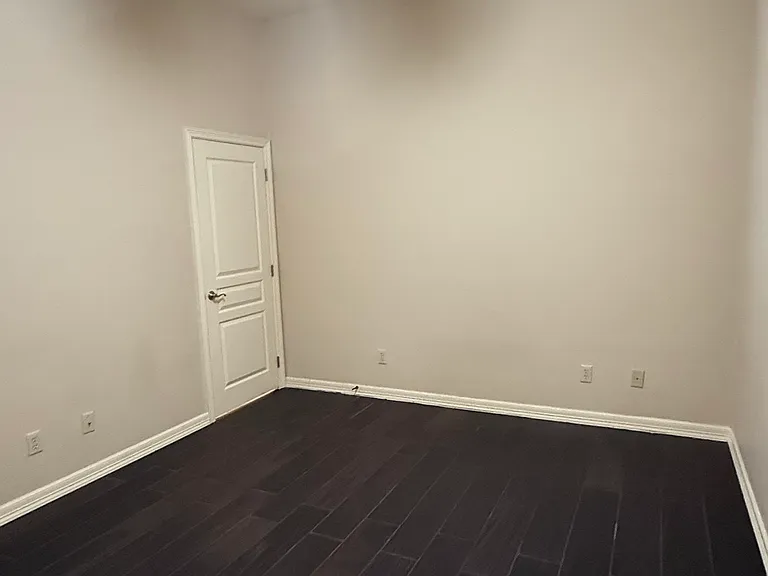 2815 Mimosa St #11 — Photo 6