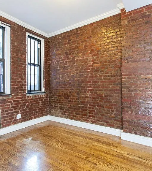 410 E 13th St #R1A — Photo 5