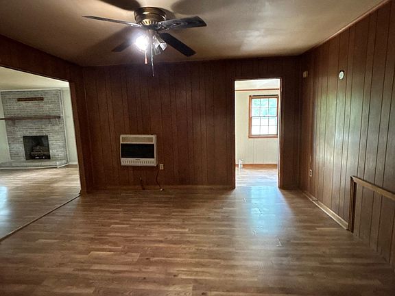 5th image of 505 N College St