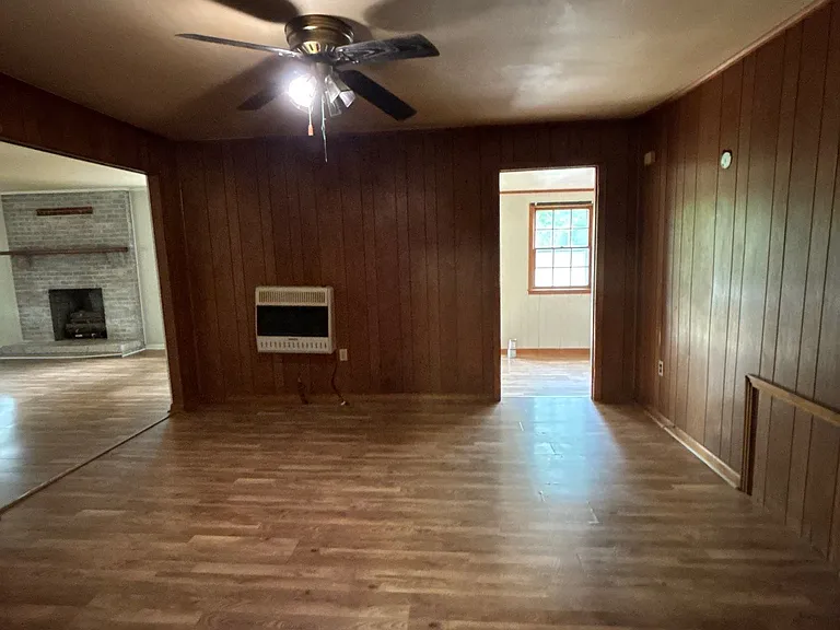 505 N College St — Photo 5