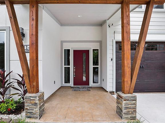 5th image of 4114 Woodfin St