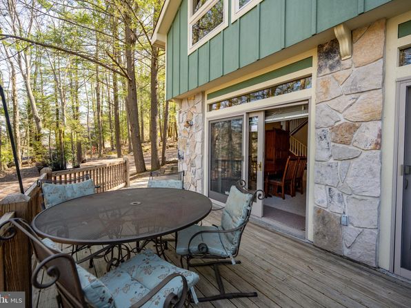 3084 Lake Shore Dr, Oakland, MD 21550