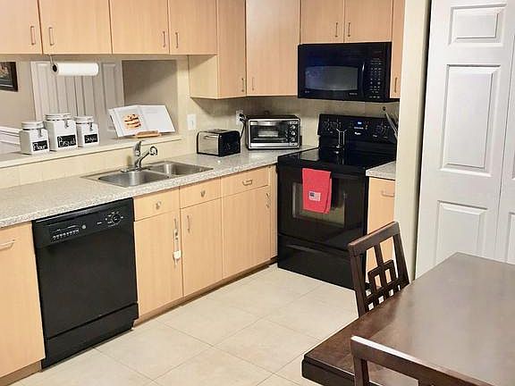 2nd image of 12940 Reese Ct