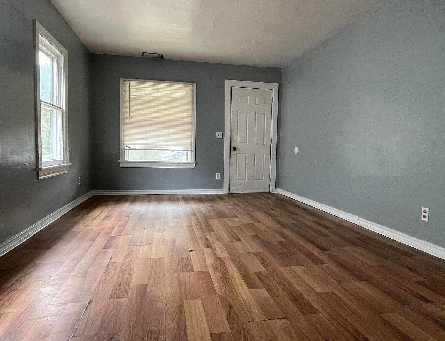 2 bed, 1.0 bath, 850 sqft, $1,200 — Photo 2