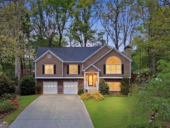 102 Cypress Dr, Dallas, GA 30157