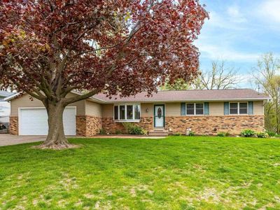 6318 Dodds Dr, Bettendorf, IA, 52722