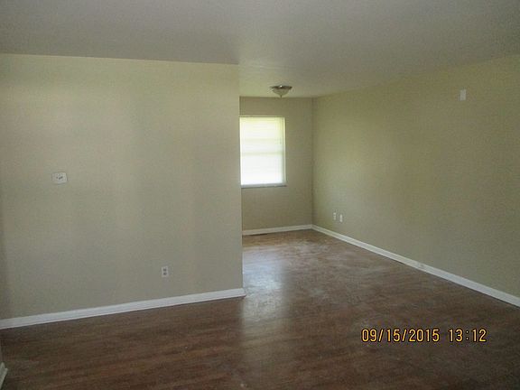 2nd image of 3465 Astor Ave