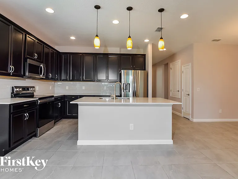 874 Lady Bird Ln — Photo 6