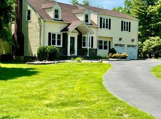 23 Meredith Rd, Colonia, NJ 07067