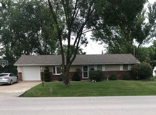 4506 W Ely Rd, Hannibal, MO 63401