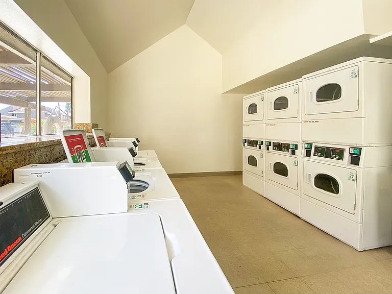 Amberwood Villas Apartments — Photo 14